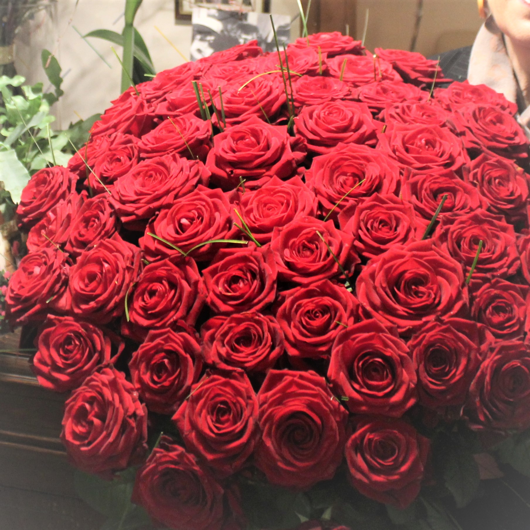 Bouquet de 60 roses - KatelFlora - Pleuven